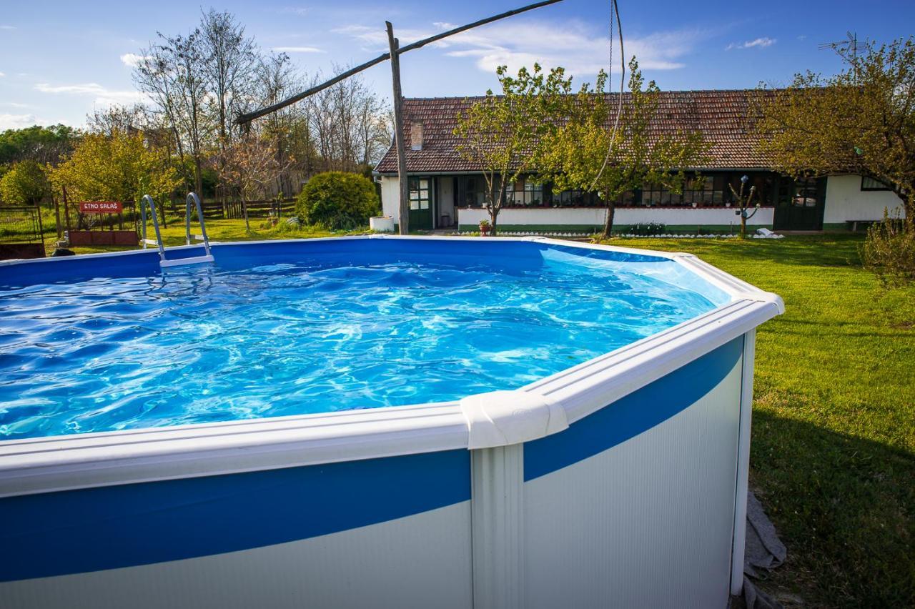 Etno Salas - Etno Ranch - Seosko Turisticko Domacinstvo Villa Palić Esterno foto